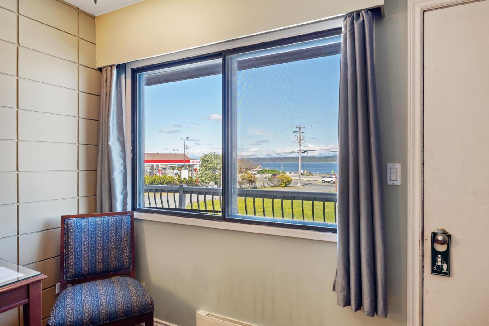 Big Rock Motel Campbell River Ngoại thất bức ảnh