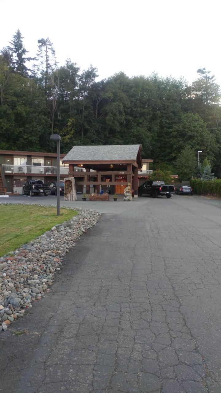 Big Rock Motel Campbell River Ngoại thất bức ảnh